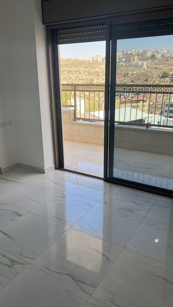 Unfurnished apartment for rent in Nablus - Image 2